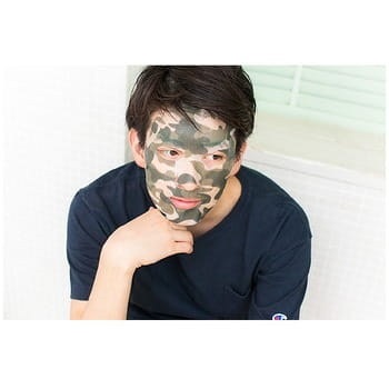 Фото SUN SMILE "Art Mask" Концентрированная тонизирующая мужская маска для лица с экстрактом ванили, с коллагеном, гиалуроновой кислотой и витамином Е, с рисунком (голубой камуфляж), 1 шт.. Купить с доставкой