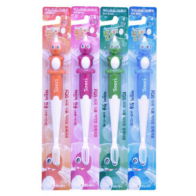 DENTAL CARE «Kids Toothbrush» Зубная щётка cо сверхтонкой двойной щетиной (средней жёсткости и мягкой) для детей 4-10 лет, 1 шт.
