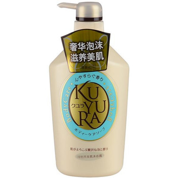 SHISEIDO «Kuyura» Увлажняющее жидкое крем-мыло для тела с ароматом трав, 550 мл. SHISEIDO «Kuyura» Увлажняющее жидкое крем-мыло для тела с ароматом трав, 550 мл.Гели для душа, жидкое крем-мыло<br>Уход за вашим телом при помощи необыкновенно обильной пены с ненавязчивым, расслабляющим ароматом трав. Увлажняющее крем-мыло предотвращает сухость кожи, поддерживая её в увлажнённом и здоровом состоянии, а также делает кожу мягкой при продолжительном использовании. Превосходно удаляет ненужную ороговевшую кожу и смывает загрязнения, но при этому не лишает кожу необходимой влаги. Моющая основа данного крем-мыла - натуральные аминокислоты, сохраняющие кожу свежей и молодой. Способ применения: нанести небольшое количество крема на влажную губку или сразу на влажное тело, помассировать и смыть. Состав: вода, PG, лауриновая кислота, пальмитиновая кислота, миристиновая кислота, гидроксид K, дистеарат этиленгликоля, Лауретсульфат натрия, Na лауроамфоацетат, олеиновую кислоту, поликватерний -39, -7 поликватерний кокоил метил таурином Na, Na полиаспарагиновая кислота, соевое масло, кокамидмоноэтаноламид, стеариновая кислота, гидроксипропилметилцеллюлоза, EDTA-2Na, лимонная кислота, токоферол, BHT, феноксиэтанол, метилпарабен, пропилпарабен, ароматизатор.<br>
