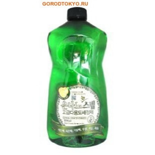 KMPC NANO SILVER STEP Multi-Purpose Cleaner Универсальное жидкое чистящее средство для дома, с серебром, 1100 мл., сменная упаковка. KMPC NANO SILVER STEP Multi-Purpose Cleaner Универсальное жидкое чистящее средство для дома, с серебром, 1100 мл., сменная упаковка.Для уборки комнат<br>Суперконцентрированное, высокоэффективное очищающее средство, в состав которого входят натуральное масло апельсина, экстракт плюща, а также частицы серебра, отлично удаляет жирные загрязнения, налет и въевшуюся грязь. Применяется на кухне, в гостиной и ванной комнате. Экологически чистое очищающее средство защищает и не сушит кожу, оказывает антибактериальное действие, стерилизует очищаемую поверхность, удаляет пятна с одежды. Область применения: газовая плита, раковина, вытяжка, микроволновая печь, холодильник, столешница, ванна, кафель, унитаз, оргтехника, пол, одежда (обработка пятен). Способ применения: <br><br> Распылить на загрязненную поверхность 1-2 раза, очистить щеткой или губкой, затем протереть смоченной мягкой тканью.<br> Распылить на пятно на одежде перед стиркой.<br> Не распылять на окрашиваемые, лакированные, обработанные воском поверхности, мебель, зеркала, стекла. Такие поверхности следует протирать, смочив ткань в предварительно разбавленном растворе (1/10).<br><br> Состав: вода, апельсиновое масло, частицы серебра, экстракт плюща, d-лимонен, DGB-LO: диэтиленгликоль t-бутил эфир, кокамид DEA, лимонная кислота.<br>