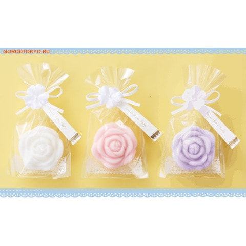 MASTER SOAP Косметическое туалетное мыло Роза, 21 г. MASTER SOAP Косметическое туалетное мыло Роза, 21 г.ПОДАРОЧНЫЕ НАБОРЫ МЫЛА<br>Мыло прекрасно очищает, за счет входящего в состав пальмового масла предотвращает сухость и шелушение, великолепно смягчает кожу, делая ее гладкой и здоровой. Обладает легким ароматом персика. Состав: мыльная основа, вода, пальмовая жирная кислота, пальмоядровая жирная кислота, глицерин, хлорид натрия, этидронат 4Na, EDTA-4Na, экстракт листьев персика, мёд, BG, парфюмерная отдушка, оксид титана, краситель красный 227, краситель красный 504, оксид железа.<br>