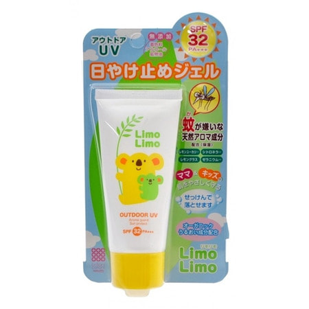 MEISHOKU Limo Limo Outdoor UV SPF 32 PA +++ Солнцезащитный гель для всей семьи, SPF 32 PA +++, 50 гр. MEISHOKU Limo Limo Outdoor UV SPF 32 PA +++ Солнцезащитный гель для всей семьи, SPF 32 PA +++, 50 гр.Защита от солнца и насекомых<br>Гель для всей семьи имеет два свойства - защита от УФ-лучей и от насекомых на открытом воздухе. Увлажняет кожу, легко наносится, не создает липкую пленку. Прекрасно подходит для отдыха на природе. Содержит увлажняющие компоненты (экстракты листьев розмарина, жожоба, ромашки аптечной, шалфея лекарственного) и растительные компоненты с естественным запахом, отпугивающим насекомых (эвкалипт лимонный, лемонграсс, цитронелла, герань). Нежная защита кожи для всей семьи! Средство на водной основе, смывается обычным мылом или гелем для душа. Не содержит красителей, спирта, минеральных масел. Обладает ароматом зеленых цитрусов. Способ применения: равномерно нанесите необходимое количество геля на кожу лица и тела. Гель обладает солнцезащитным эффектом, поэтому рекомендуется при необходимости наносить его повторно. Для удаления средства используйте обычное мыло или гель для душа. Состав: вода, этилгексилметоксициннамат, дипропиленгликоль, изостеарилизостеарат, циклопентасилоксан, метилглюцет-10, сорбитол диметикон, бутиленгликоль, сквалан, t-бутилметоксидибензоилметан, экстракт цветков ромашки аптечной, экстракт листьев жожоба, экстракт листьев розмарина, экстракт листьев шалфея лекарственного, масло эвкалипта лимонного, масло цитронеллы, масло лемонграсса, масло пеларгонии сильнопахнущей, акрилаты, сорбитансесквиолеат, стеарилглицирретинат, ментандиол, полисорбат 60, (С10-С30) алкилакрилат кроссполимер, цетет-20, карбомер, гидроксиэтил акриловой кислоты / акрилоилдиметилтаурин натрия сополимер, диметикон, гидросульфат калия, пентиленгликоль, феноксиэтанол, бутилгидрокситолуол, EDTA-2Na, токоферол, метилпарабен, пропилпарабен, отдушка.<br>