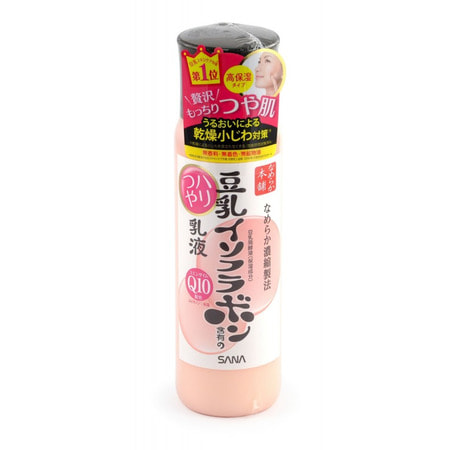 SANA SOY MILK HARITSUYA MILK LOTION Увлажняющее молочко с изофлавонами сои и капсулированным коэнзимом Q10, 150 мл. SANA SOY MILK HARITSUYA MILK LOTION Увлажняющее молочко с изофлавонами сои и капсулированным коэнзимом Q10, 150 мл.АНТИВОЗРОСТНОЙ УХОД (ОТ З0-ТИ ЛЕТ И СТАРШЕ)<br>Молочко глубоко увлажняет, повышает естественные упругость и эластичность кожи за счёт действия полученных из соевых бобов увлажняющих компонентов: изофлавоны, полученные из соевых бобов; изофлавоны, полученные из ферментированного соевого молока; экстракт соевых бобов; растительный коллаген, полученный из соевого белка. Кроме того, капсулированный коэнзим Q10 (капсулы коллагена, содержащие коэнзим Q10) способствует выработке клеточной энергии, оживляя кожу. Молочко применяется при появлении таких признаков усталости кожи, как утрата тонуса, тусклый цвет лица. Не содержит парфюмерных отдушек, искусственных красителей и минеральных масел.<br> Способ применения: нанести после применения лосьона ватным диском или кончиками пальцев.<br> Состав: вода, триэтилгексаноин, BG, глицерин, цетила этилгексанат, бегениловый спирт, ферментированное соевое молоко, изофлавоны (из соевых бобов), экстракт соевых бобов, соевый белок, убихинон, токоферола ацетат, (глицериламидэтила метакрилат/ стеарила метакрилат) кополимеры, карбомеры, лимонная кислота, диметикон, стеариновая кислота, PEG-25 стеарат, PEG-60 глицерила стеарат, глицерила стеарат, три (каприловая кислота/каприновая кислота) глицерил, полисорбет 80, изоцетила миристат, лецитин, гидроксид натрия, гидрогенизированный лецитин, метилпарабен.<br>