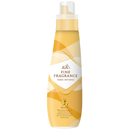 NISSAN FaFa Fine Fragrance Beaute Кондиционер для белья, с ароматом мускуса и сандалового дерева, 600 мл. NISSAN FaFa Fine Fragrance Beaute Кондиционер для белья, с ароматом мускуса и сандалового дерева, 600 мл.Кондиционеры для белья<br>Кондиционер-ополаскиватель для белья используется для смягчения одежды из хлопка, льна, изделий из шерсти, шелка, смешанных волокон и облегчения глаженья. Придает белью удивительную мягкость и нежность, обладает ярко выраженным антистатическим эффектом. После использования кондиционера одежда мягко касается тела и создает комфортные ощущения, не раздражая кожу. Подходит для всех типов стиральных машин и для ручной стирки. Не требует дополнительного полоскания. Способ применения: необходимое количество средства залить в стиральную машину перед полосканием или добавить в конце полоскания при ручной стирке. Для стиральной машины-автомата: <br><br>На 8 кг белья ; 40 мл средства, <br>на 6 кг белья ; 30 мл средства,<br>на 4,2 кг белья ; 20 мл средства,<br>на 2,2 кг белья ; 10 мл средства.<br><br> Для ручной стирки: из расчета 4 мл средства на 10л воды. Для усиления аромата добавьте кондиционера немного больше, чем указано. Состав: эфир типа соли диалкиламмония, стабилизаторы, ароматизатор.<br>