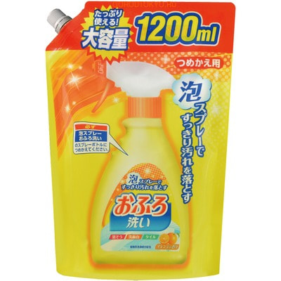 NIPPON DETERGENT Foam spray Bathing Wash Чистящая спрей-пена для ванны, сменная упаковка, 1200 мл. NIPPON DETERGENT Foam spray Bathing Wash Чистящая спрей-пена для ванны, сменная упаковка, 1200 мл.Для ванны<br>Чистящее средство обладает антибактериальным эффектом. Используется для чистки ванн, раковин, кафеля, стен, пола в ванной комнате. Удобная форма нанесения позволяет быстро распределить средство по всей поверхности. Отлично смывает ржавчину, известковый налет, мыльный налет. Препятствует повторному появлению налета. Оставляет еле уловимый аромат апельсина. Подходит для чистки акриловых ванн. Средство безопасно для обработки поверхностей, непосредственно соприкасающихся с кожей человека, поскольку не содержит хлор. Состав: поверхностно-активное вещество (4%, амида жирной кислоты пропиловый бетаин), хелатирующий агент, растворители, апельсиновое масло.<br>