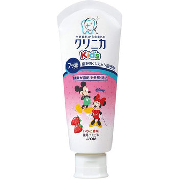 LION «Kids» Детская зубная паста слабоабразивная, со вкусом клубники, 60 г. LION «Kids» Детская зубная паста слабоабразивная, со вкусом клубники, 60 г.Зубные пасты<br>Лечебно-профилактическая детская зубная паста обеспечивает комплексную защиту - укрепляет молочные зубы, предотвращает образование и углубление полостей. Фермент декстраназа растворяет зубной налет. Фторид натрия позволяет зубам усваивать кальций, способствуя реминерализации эмали для более крепких зубов. Паста содержит мягкий слабоабразивный скраб для полного удаления налета. Содержит ксилит, естественный подсластитель. Подходит детям с момента появления первых зубов.<br>
