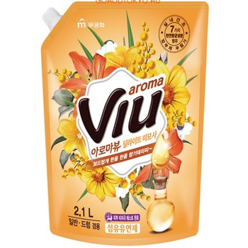 MUKUNGHWA «Aroma Viu Golden Mimosa» Антибактериальный кондиционер, с ароматом золотой мимозы, запасной блок, 2,1 л. MUKUNGHWA «Aroma Viu Golden Mimosa» Антибактериальный кондиционер, с ароматом золотой мимозы, запасной блок, 2,1 л.Кондиционеры для белья<br>Не содержит консервантов, искусственных красителей. Обладает стойким приятным ароматом мимозы. Натуральные цветочные масла раскрываются на тканях во время носки. Подходит для любых типов и цветов тканей. Смягчающий, разглаживающий, антистатический, улучшает свойства тканей, прекрасно дезодорирует. Содержит в составе прополис и 7 антибактериальных компонентов, которые подавляют рост бактерий, вызывающих неприятные запахи при сушке белья в помещении или при пропитывании одежды потом. Кондиционер дерматологически протестирован, не вызывает аллергию, раздражений. Многоразовая мягкая упаковка с закручивающейся крышкой.<br>