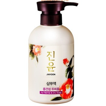 DOORI COSMETICS «Daeng Gi Meo Ri» Шампунь против выпадения волос (для жирной кожи головы), 400 мл. DOORI COSMETICS «Daeng Gi Meo Ri» Шампунь против выпадения волос (для жирной кожи головы), 400 мл.ДЛЯ ОКРАШЕННЫХ И ПОВРЕЖДЁННЫХ ВОЛОС<br>Основные компоненты шампуня ; масло камелии и растительные экстракты, получившие международный сертификат Ecocert: экстракты женьшеня, зеленого чая, имбиря, дягиля, розы, мяты перечной, шалфея, полыни и хаутюйнии. Масло камелии защищает волосы от негативного воздействия окружающей среды, предотвращает ломкость волос, оздоравливает волосы. Экстракт мяты перечной смягчает и охдаждает чувствительную кожу головы. Экстракт полыни борется с перхотью, оказывает противовоспалительное действие, уменьшает зуд и жжение. Шампунь предупреждает выпадение, укрепляет волосы, питает и делает их здоровыми и блестящими. Не содержит: безофенона, минеральных масел, компонентов животного происхождения, искусственных красителей. Применение: нанесите необходимое количество шампуня на влажные волосы, массирующими движениями распределите по всей длине. Тщательно смойте. Состав: Water, Sodium Laureth Sulfate, Ammonium Lauryl Sulfate, Cocamidopropyl Betaine, PEG-7 Glyceryl Cocoate, Cocamide MEA, Fragrance, Alcohol, Menthol, Methylparaben, Salicylic Acid, Polyquaternium-10, Panthenol, Sodium Citrate, Tetrasodium EDTA , Disodium, EDTA, Sodium Chloride, Chrysanthemum Boreale Flower Extract, Polyquaternium-7, Butylene Glycol, Thuja Orientalis Leaf Extract, Morus Alba Bark Extract, Houttuynia Cordata Extract, Polygonum Multiflorum Root Extract, Aloe Ferox Leaf Extract, Pinus Sylvestris Cone Extract, Citrus Limon (Lemon) Fruit Extract, Mentha Piperita (Peppermint) Oil, Rehmannia Glutinosa Root Extract, Mentha Arvensis Leaf Oil, Camellia Japonica Seed Oil, Artemisia Vulgaris Extract, Panax Ginseng Root Extract, Water, Magnesium nitrate, Methylchloroisothiazolinone, Magnesium chloride, Methylisothiazolinone.<br>